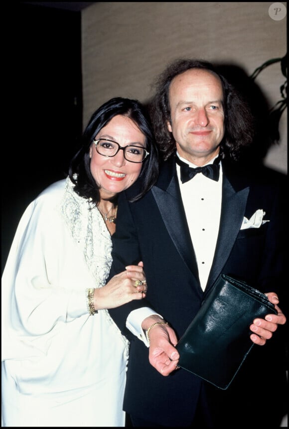 Archives : Nana Mouskouri et son mari André Chapelle