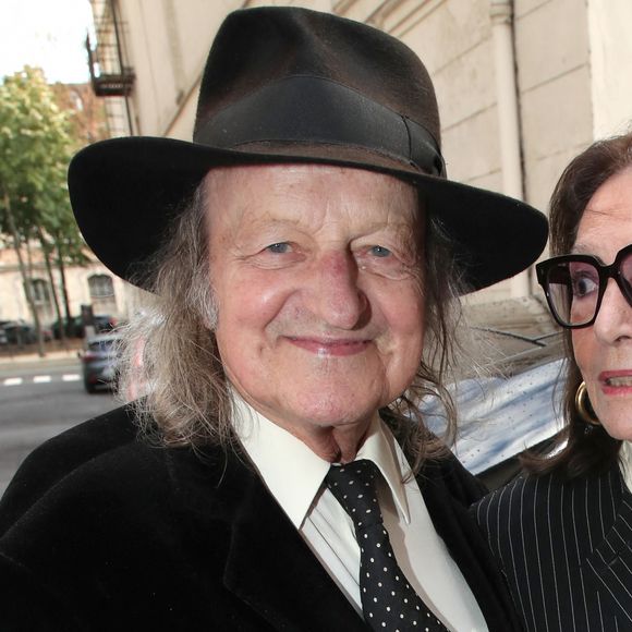 Exclusif - Nana Mouskouri et son mari André Chapelle - N. Mouskouri assiste à la pièce de théâtre "Quand je serai grand, je serai Nana Mouskouri" au studio Hébertot à Paris le 18 Septembre 2023. © Bertrand Rindoff / Bestimage 