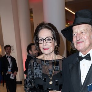 Nana Mouskouri et son mari André Chapelle - Arrivées à la 42ème cérémonie des César à la salle Pleyel à Paris le 24 février 2017. © Olivier Borde / Dominique Jacovides / Bestimage