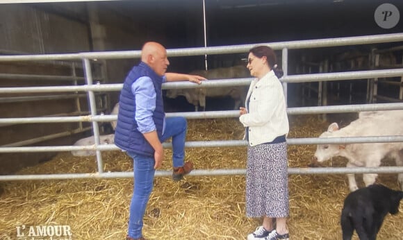 Et tout a fini par s'arranger
Renaud avec ses prétendantes Anne et Muriel dans "L'amour est dans le pré", M6