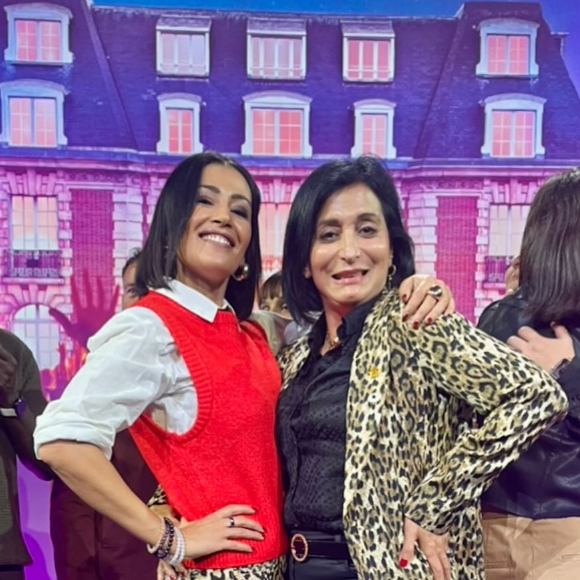 Mais ce n'est pas tout ! Sofia Morgavi a d'autres talents comme la comédie...
Sofia Morgavi, nouvelle prof de chant dans la "Star Academy".