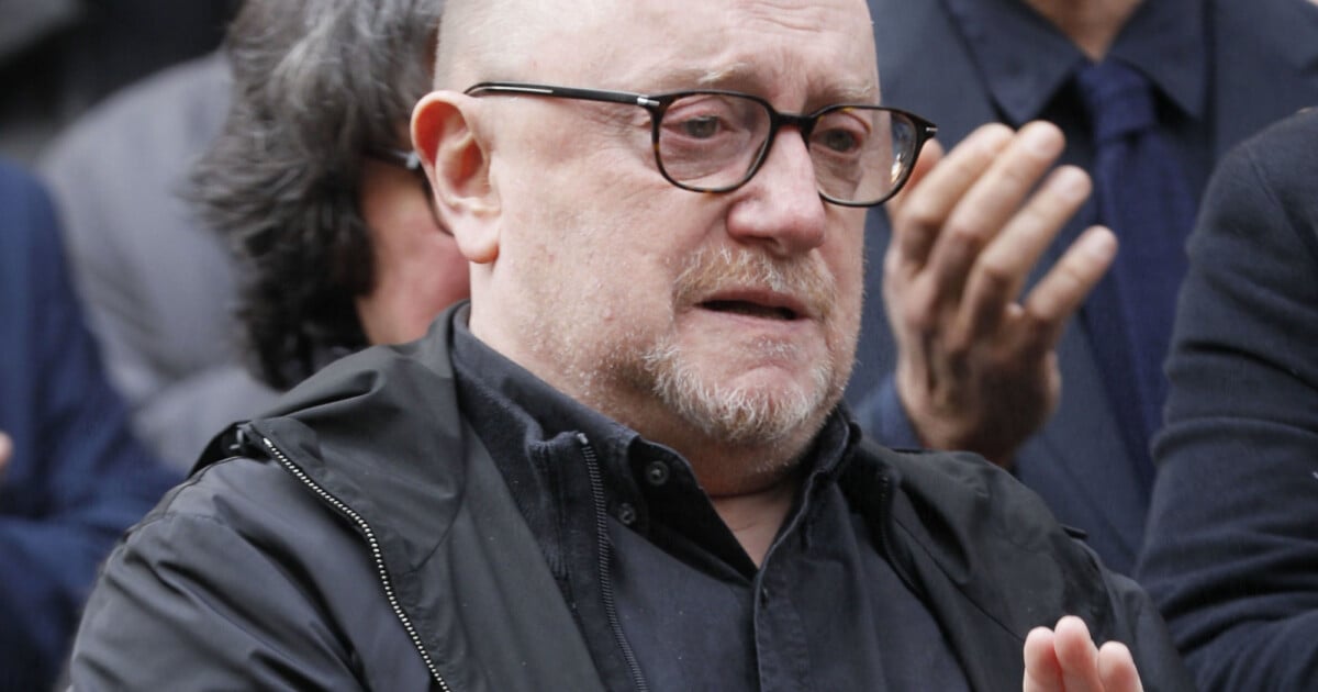 Au revoir Michel Blanc : cette photo de Christian Clavier, Thierry Lhermitte et Josiane Balasko face à leur ami, loin de la foule (1/1)