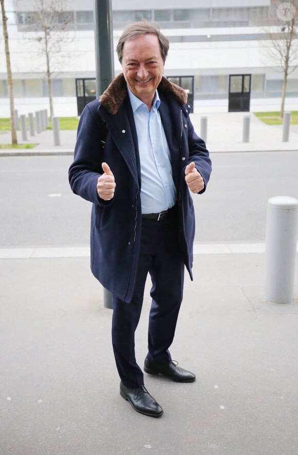 Michel Edouard Leclerc, PDG des magasins Leclerc, arrive aux studios de BFM TV à Paris, le 20 mars 2023. © Jonathan Rebboah / Panoramic / Bestimage