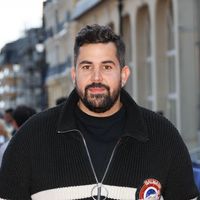 Artus, marié avec Sarah, dévoile les obstacles à leur histoire qui a démarré de façon bien "compliquée"