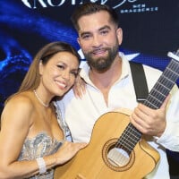 Kendji Girac rayonnant et très proche d'Eva Longoria qui lui fait de tendres bisous : il lui offre un sublime cadeau