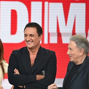 Selon nos informations Gérard Lanvin s'est récemment fait opérer au niveau de l'épaule
Exclusif - Gérard Lanvin, Dany Brillant et Michel Drucker - Enregistrement de l'émission Vivement dimanche, présentée par M.Drucker et diffusée le 13 octobre 2024 sur France 3. © Guillaume Gaffiot / Bestimage 