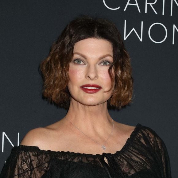 L'actrice a inclus une photo de Linda Evangelista, la mère d'Augustin et ex-compagne de son mari
Linda Evangelista lors du 3e dîner annuel de la Fondation Kering consacré aux femmes, qui s'est tenu à The Pool. Nancy Kaszerman/ZUMA Press Wire/+Bestimage