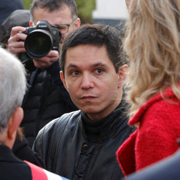 Simon Fieschi était l'un des rescapés de l'attentat de Charlie Hebdo
Simon Fieschi et Gérald Darmanin. Photo by Geoffroy Van der Hasselt/Pool/ABACAPRESS.COM