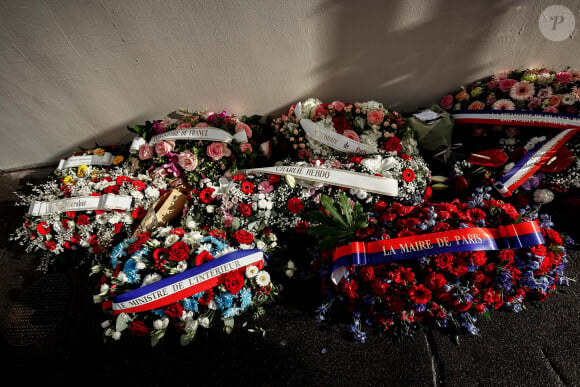 Le Ministre de l'Interieur et la Maire de Paris ont rendu hommage aux victimes de Charlie Hebdo et aux victimes des attentats de janvier 2015, à Paris, France, le 7 janvier 2022. © Aurélien Morissard/Panoramic/Bestimage 