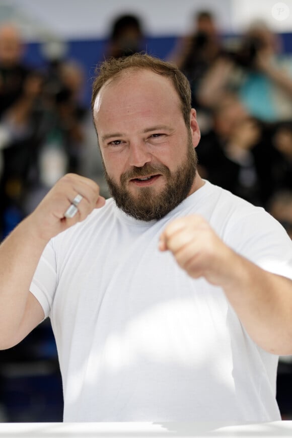 Alban Ivanov au photocall du film Hors Normes lors du 72ème Festival International du film de Cannes. Le 25 mai 2019 © Jacovides-Moreau / Bestimage