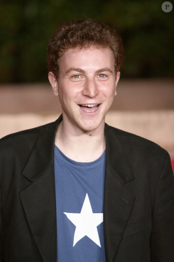 Marius Colucci, acteur français et fils de Coluche, membre du casting du téléfilm 'Petits Meurtres en Famille', pose lors du 8ème Festival de la Fiction TV à Saint-Tropez, dans le sud de la France, le 15 septembre 2006. Photo par Gerald Holubowicz/ABACAPRESS.COM