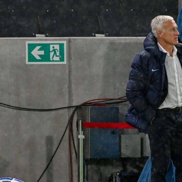 Didier Deschamps, sélectionneur de la France, lors du match de la Ligue des Nations de l'UEFA entre Israël et la France le 10 octobre 2024 au stade Bozsik Arena de Budapest, en Hongrie.