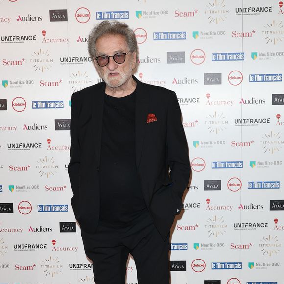 Eddy Mitchell (Trophée d'honneur Accuracy) - 31ème cérémonie des Trophées du film français à l'hôtel Intercontinental à Paris le 6 février 2024. Ces Trophées récompensent notamment les champions du box-office et des audiences, ainsi que l'exploitant de l'année, trois duos producteur-réalisateur en cinéma et audiovisuel, le film documentaire et la personnalité de l'année, désignée par les lecteurs. © Coadic Guirec/Bestimage