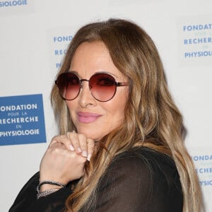 Hélène Ségara lors de la soirée de gala pour la fondation de la recherche en physiologie, les Stethos, au George V à Paris le 18 mars 2024. © Coadic Guirec / Bestimage 