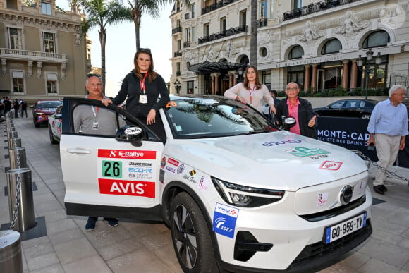 Camille Gottlieb, la fille de la princesse Stéphanie de Monaco et présidente de l'association Be Safe, co-pilote de Margaux Grundstein, la trésorière de Be Safe, a pris le départ du 8ème E-Rallye de Monte-Carlo, sur la place du Casino à Monaco, le 23 octobre 2024.© Bruno Bebert / Bestimge 