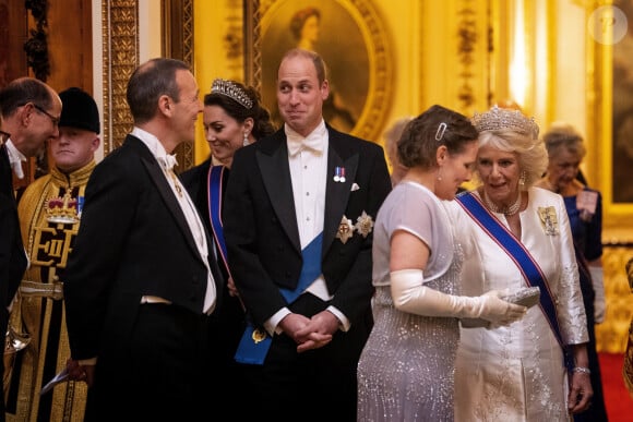 Le prince William, duc de Cambridge, et Kate Middleton, duchesse de Cambridge, Camilla Parker Bowles, duchesse de Cornouailles - La reine Elisabeth II d'Angleterre reçoit les membres du corps diplomatique à Buckingham Palace, le 11 décembre 2019. 