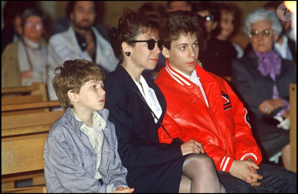 Véronique Colucci avec ses enfants Romain et Marius.