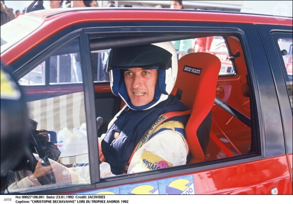 "CHRISTOPHE DECHAVANNE" LORS DU TROPHEE ANDROS 1992 "PLAN SERRE" HOMME VOITURE CASQUE PILOTE ANIMATEUR PRESENTATEUR 