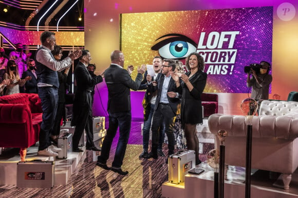 Exclusif - Fabrice Beguin, Kenza Braiga, Steevy Boulay, Delphine Castex, Benjamin Castaldi, Jean-Edouard Lipa , Julie Mercy, Christophe Mercy - Enregistrement de l'émission "Les 20 ans du Loft", diffusée en direct sur C8 et présentée par B.Castaldi, à Paris. Le 8 avril 2021 © Jack Tribeca / Bestimage