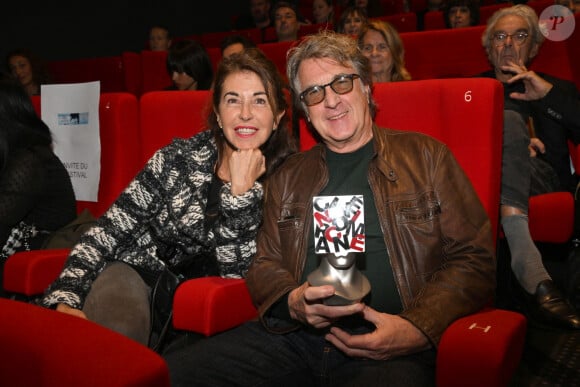 François Cluzet et sa femme Narjiss Slaoui-Falcoz durant la soirée de clôture et remise des prix de la 4eme édition du Nice Festival CinéRoman au cinéma Pathé Gare du Sud à Nice, le 9 octobre 2022. © Bruno Bebert/Bestimage