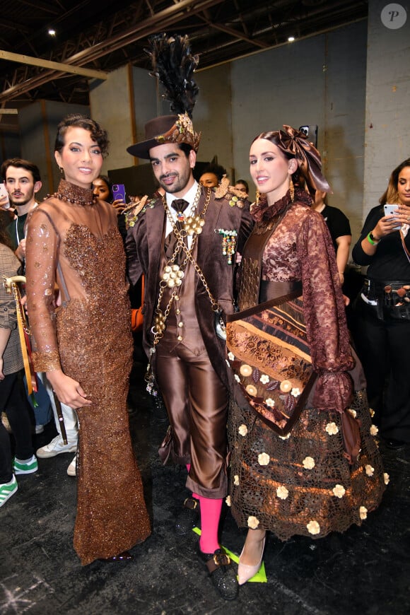 Vaimalama Chaves, Christophe Licata, Ana Riera - Backstage du défilé d'ouverture du salon du chocolat 2024 à Paris porte de Versailles en faveur de l'association Mécénat Chirurgie Cardiaque à Paris le 29 octobre 2024. © Perusseau-Veeren/Bestimage