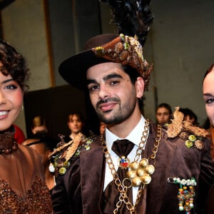 Vaimalama Chaves, Christophe Licata, Ana Riera - Backstage du défilé d'ouverture du salon du chocolat 2024 à Paris porte de Versailles en faveur de l'association Mécénat Chirurgie Cardiaque à Paris le 29 octobre 2024. © Perusseau-Veeren/Bestimage