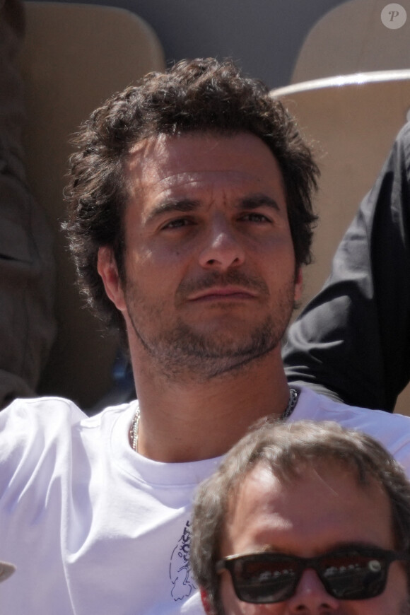 Amir Haddad dans les tribunes lors des Internationaux de France Roland Garros 2022 le 01 juin 2022 à Paris, France.