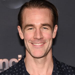 Cette information avait précédemment été dévoilée par un tabloïd américain
James Van Der Beek - "Dancing With The Stars" Saison 28 photocall des six finalistes chez Dominique Ansel à Los Angeles, le 4 novembre 2019.