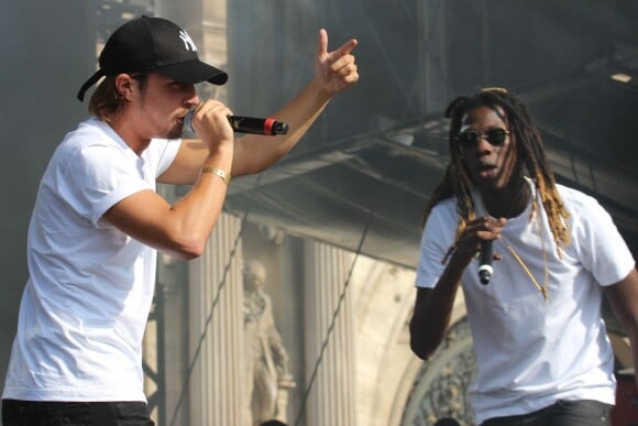 Doums - Quatrième jour du festival Fnac Live sur le parvis de l'Hôtel de Ville à Paris. Le 18 juillet 2015