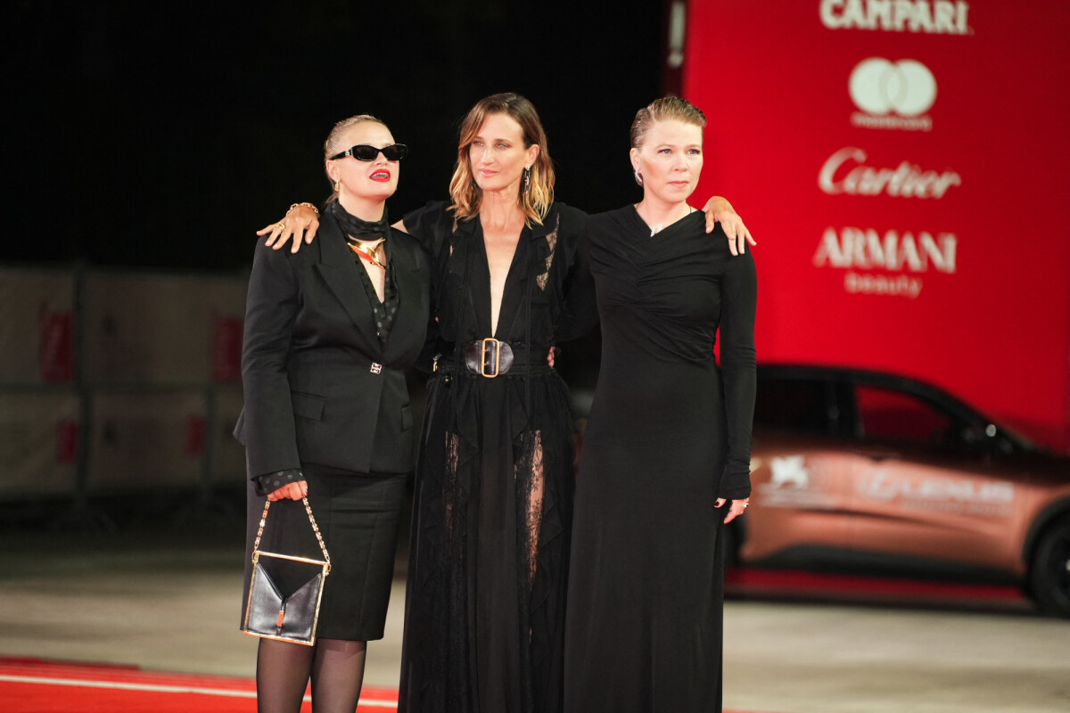 Photo Sara Forestier, Camille Cottin et India Hair sur le tapis rouge