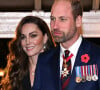 Invités au Festival du Souvenir à Londres, Kate Middleton et le prince William se sont montrés particulièrement tendres l'un envers l'autre alors qu'ils rejoignaient la famille royale britannique à l'événement.
Le prince William, prince de Galles, Catherine Kate Middleton, princesse de Galles - La famille royale du Royaume Uni assiste au Festival du souvenir (Festival of Remembrance) au Royal Albert Hall, Londres