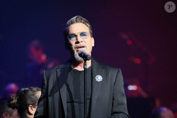 Le chanteur Florent Pagny se produit lors d'un concert de charité, Sentinelles D'Un Soir, organisé par le Gouverneur Militaire de Paris au profit des Bleuets de France, des soldats blessés et des victimes du terrorisme à la Salle Pleyel à Paris, France, le 30 mai 2024. Photo par David Boyer/ABACAPRESS.COM