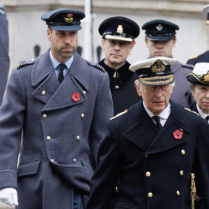 Le roi Charles III d'Angleterre, la princesse Anne et le prince Edward, duc d'Edimbourg et le prince William prince de Galles honorent les disparus des deux guerres mondiales lors de la cérémonie Remembrance Sunday ( Dimanche du souvenir ) au Cénotaphe à Londres le 10 novembre 2024