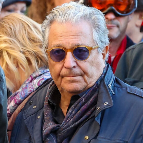 Thierry Lhermitte, Gérard Jugnot - Sortie des Obsèques de Michel Blanc en l'église Saint-Eustache à Paris, le 10 octobre 2024. © Moreau / Jacovides / Bestimage