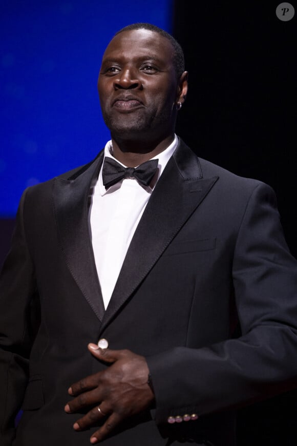 "Avant la notoriété, quand je sortais sans mes papiers, que je ne pouvais pas faire demi-tour pour rentrer chez moi, je vivais des journées difficiles."
Omar Sy - Cérémonie de clôture du 77ème Festival International du Film de Cannes au Palais des Festivals à Cannes. Le 25 mai 2024. © Borde-Jacovides-Moreau / Bestimage 