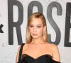 L'actrice de 34 ans est enceinte de son deuxième enfant avec son mari Cooke Maroney, qu'elle a épousé en octobre 2019 dans le Rhode Island
Jennifer Lawrence (enceinte) et productrice du documentaire lors de la première de Bread & Roses au Hammer Museum le 14 novembre 2024 à Los Angeles, Californie, Crédit : Jeffrey Mayer/MediaPunch