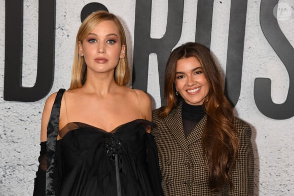 Jennifer Lawrence (enceinte) et productrice du documentaire et Justine Ciarrocchi à la première de Bread & Roses au Hammer Museum le 14 novembre 2024 à Los Angeles, Californie, Crédit : Jeffrey Mayer/MediaPunch