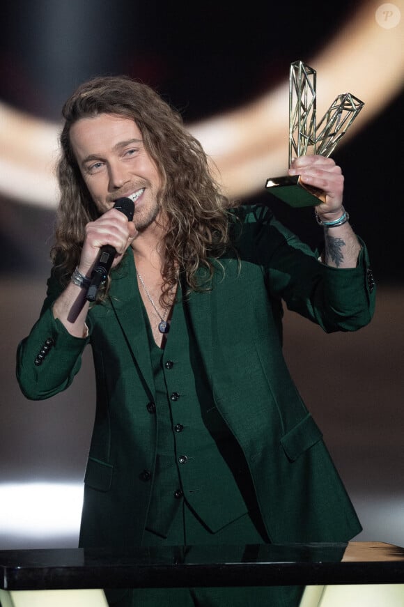 Julien Dore reçoit le prix de la meilleure création audiovisuelle de l'année lors des 36e Victoires de la Musique à la Seine Musicale le 12 février 2021 à Boulogne-Billancourt, France. Photo par David Niviere/ABACAPRESS.COM