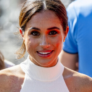 Meghan Markle, duchesse de Sussex, à la sortie de l'hôtel de ville pour l'événement Invictus Games Dusseldorf 2023 One Year to Go, à Düsseldorf, Allemagne, le 6 septembre 2022.