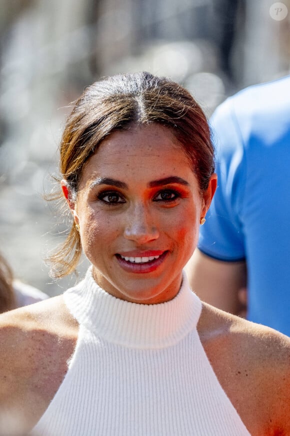 Meghan Markle, duchesse de Sussex, à la sortie de l'hôtel de ville pour l'événement Invictus Games Dusseldorf 2023 One Year to Go, à Düsseldorf, Allemagne, le 6 septembre 2022.