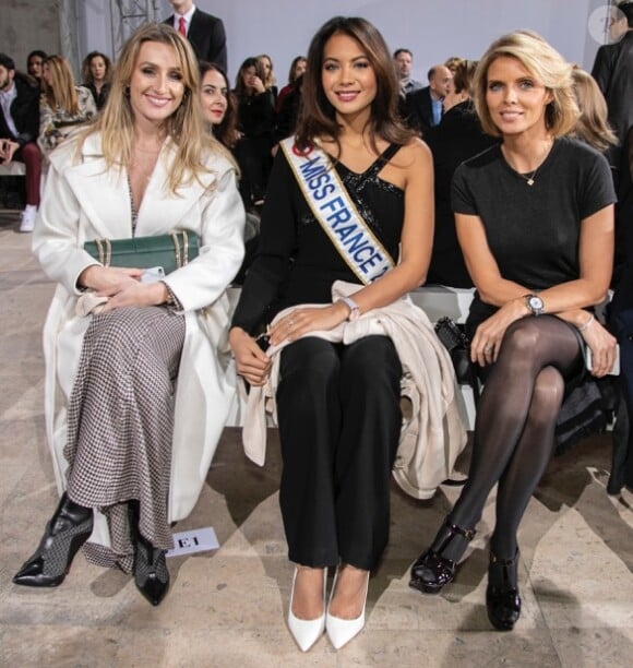 Estelle Sabathier (comité Miss France), Vaimalama Chaves, Miss France 2019, Sylvie Tellier au défilé Georges Chakra "Collection Haute Couture Printemps/Eté 2019-2020" lors de la Fashion Week de Paris, le 21 janvier 2019.