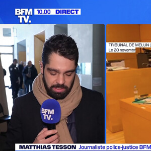 Pierre Palmade au tribunal de Melun avec ses avocats pour son procès pour blessures involontaires à la suite d'un accident de la route en février 2023 dans lequel sa voiture a percuté un autre véhicule à Melun le 20 novembre 2024. © BFM TV via Bestimage