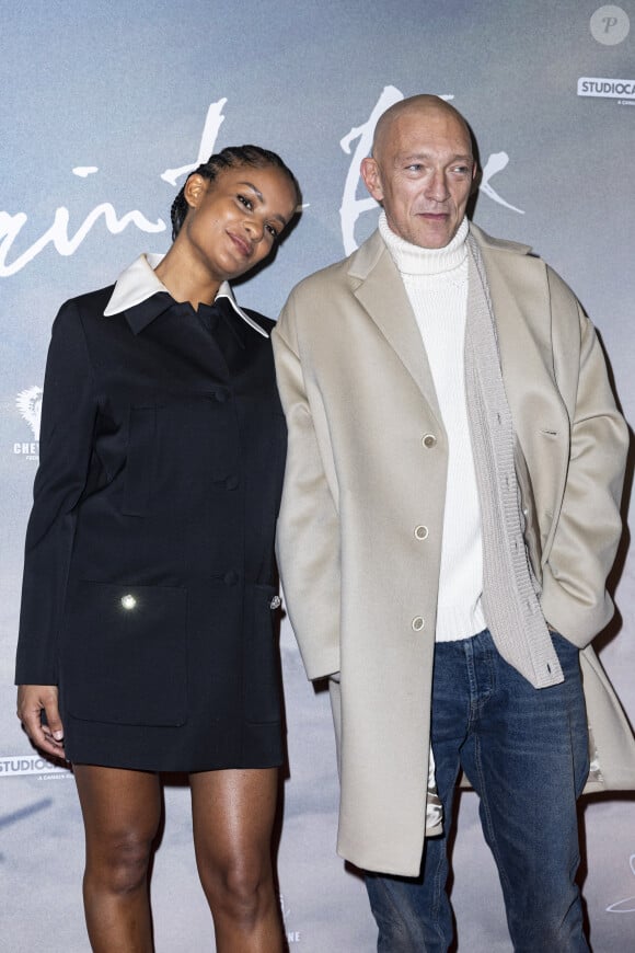 Vincent Cassel et sa compagne Narah Baptista lors de la première du film "Saint-Ex" au cinéma Pathé Wepler à Paris le 19 novembre 2024. © Olivier Borde / Bestimage 