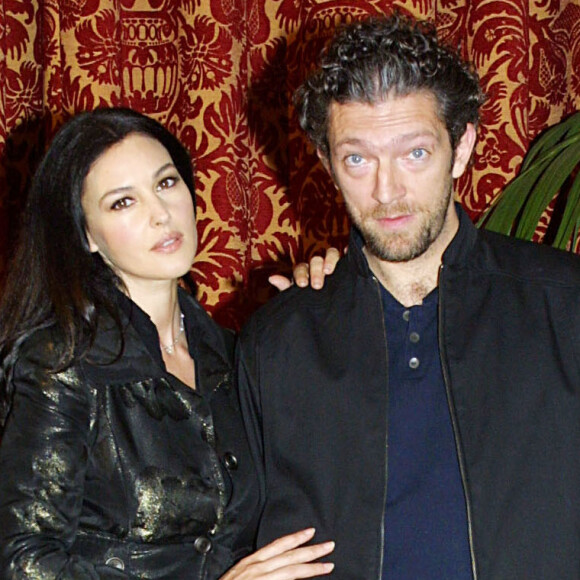 Interviewé par Marie Claire en 2014, Vincent Cassel avait adressé des mots tendres à son ex Monica. "Je me suis marié, et ma seule amie, finalement, a été mon épouse. Elle est toujours mon amie d'ailleurs"

Archives - Vincent Cassel et Monica Bellucci