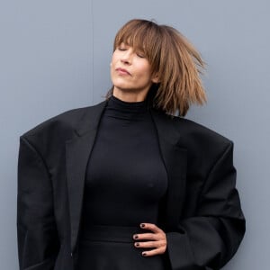 Quinqua absolument sublime, la star a célébré son anniversaire avec les deux personnes les plus importantes de sa vie.
Sophie Marceau - Arrivées au défilé de mode féminine Balenciaga printemps-été 2025 lors de la Fashion Week de Paris (PFW), à Paris, France, le 30 septembre 2024. © Da Silva-Perusseau/Bestimage