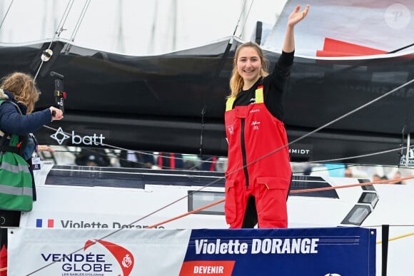 La jeune femme de 23 ans est la benjamine du Vendée Globe

Violette Dorange aux Sables-d'Olonne. Photo Franck Castel/ABACAPRESS.COM