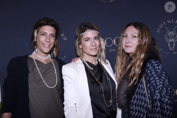 Exclusif - Audrey Poux, Vanessa Pinoncely et Delphine Manivet - Soirée du 100ème anniversaire du restaurant "Le Boeuf sur le Toit" à Paris le 15 novembre 2022. Lieu mythique du jazz à la vaste salle Art déco élégante, pour une cuisine française revisitée et de saison. © Rachid Bellak/Bestimage