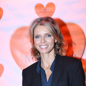 Elle participait avec Sylvie Tellier et d'autres célébrités lundi 25 novembre au gala de l'Association "Marraine De Coeur" au Fouquet's Barrière à Paris. 
Exclusif - Sylvie Tellier - Soirée de gala de l'Association "Marraine De Coeur" au Fouquet's Barrière à Paris le Lundi 25 Novembre 2024.