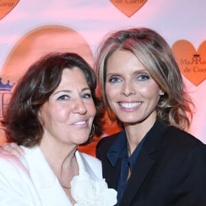 Carla Morri, présidente et fondatrice de l'association a pris fièrement la pose avec ses invités, venus en nombre. 
Exclusif - Carla Morri, Sylvie Tellier - Soirée de gala de l'Association "Marraine De Coeur" au Fouquet's Barrière à Paris le Lundi 25 Novembre 2024.