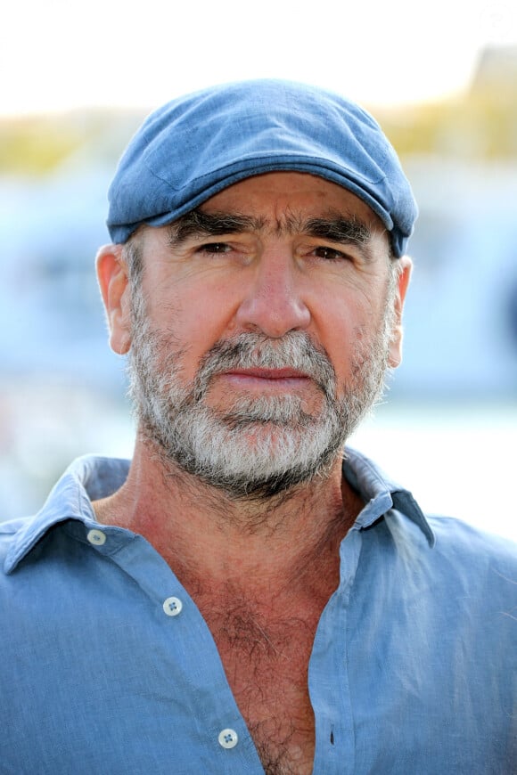 À 22 ans, le neveu d'Éric Cantona évolue au Canada comme gardien de but
 
Eric Cantona - Photocall du film en compétition "Murder Club" lors de la 26ème Edition du Festival de la Fiction de La Rochelle. Le 12 septembre 2024 © Patrick Bernard / Bestimage